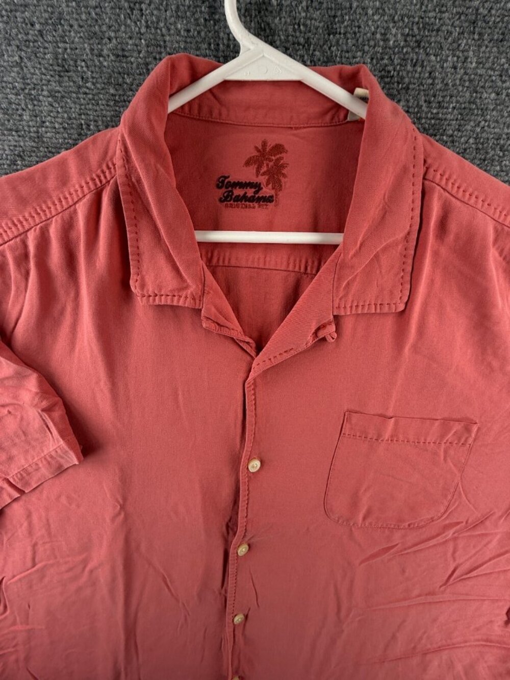 Tommy Bahama ALL SILK Button Up CAMP Shirt Hawaii Casual Red Pink 2XL Pocket Men
